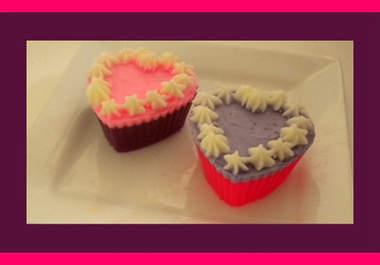 make you 2 Mini Heart Cupcake Soaps big2