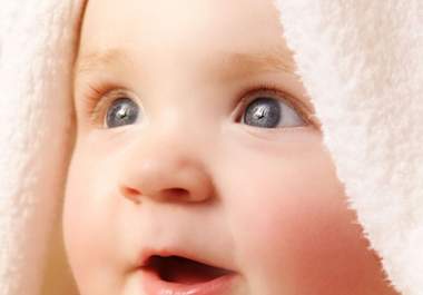 create a stunning video out of your photos, music and texts for Mothers Day big2