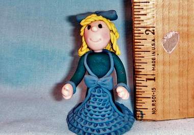 send you this cute little lady sculpture big3