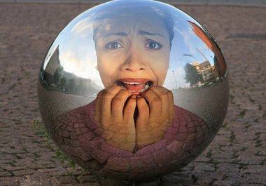 make it appear you are traped inside a shiny silver sphere big1