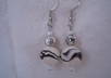 make a pair of Zebra Bead Earrings