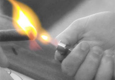 convert your colour photo into a black and white photo with a splash of colour for impact big1
