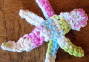 make and ship 1 crocheted dragonfly hair barrette big1