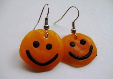 send you handmade HAPPYFACE earrings/pendant big1