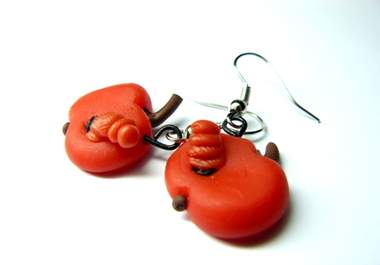 make you delicious looking apple EARRINGS big1