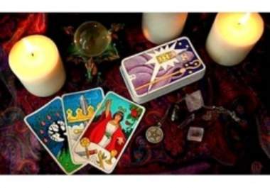 do a 3 card Tarot reading big1