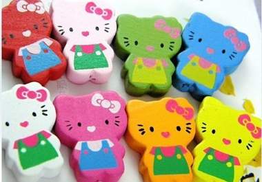 make you an adorable Hello Kitty necklace big1