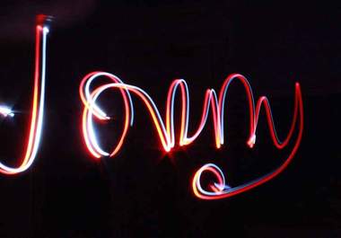 write your name or any word maximum 10 in glowsticks big1