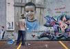 make your photo appear that it is spray painted on a wall small1