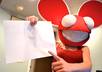 take a picture of my girlfriend holding your message while wearing a deadmau5 head